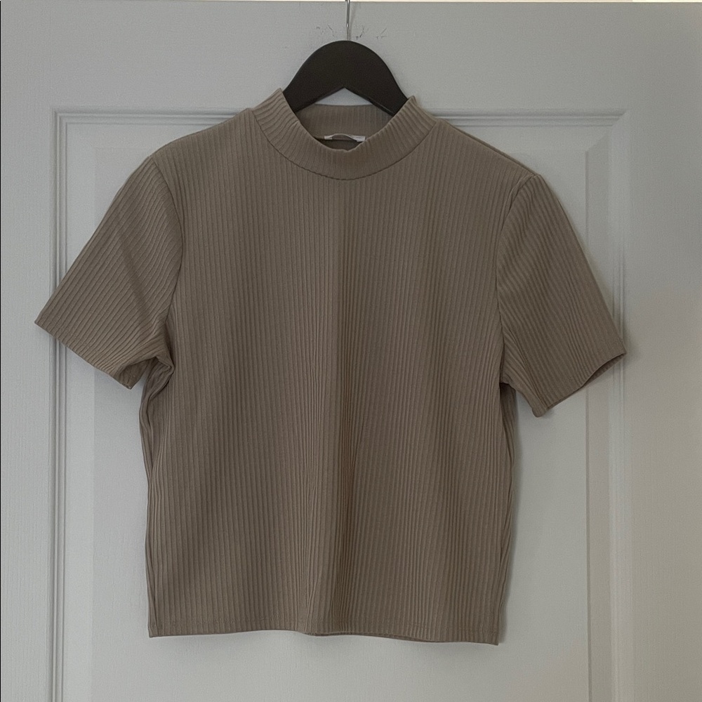 Ardene Beige Mock Neck Ribbed T-Shirt, Size Large